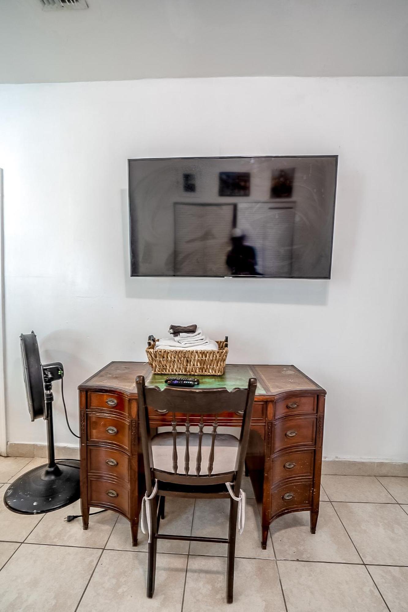 Homestay Private At Miami, Buena Vista With Parking Miami