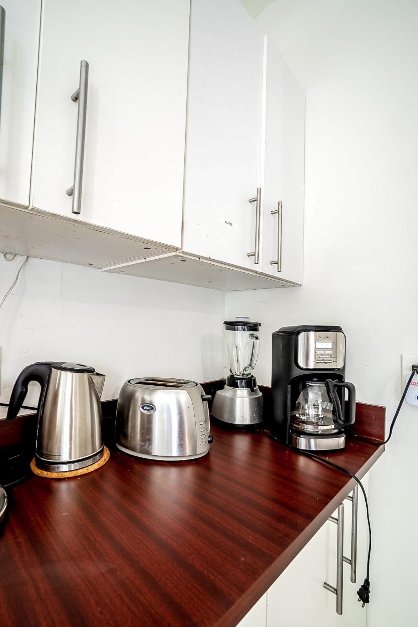 Private At Miami, Buena Vista With Parking Homestay Miami