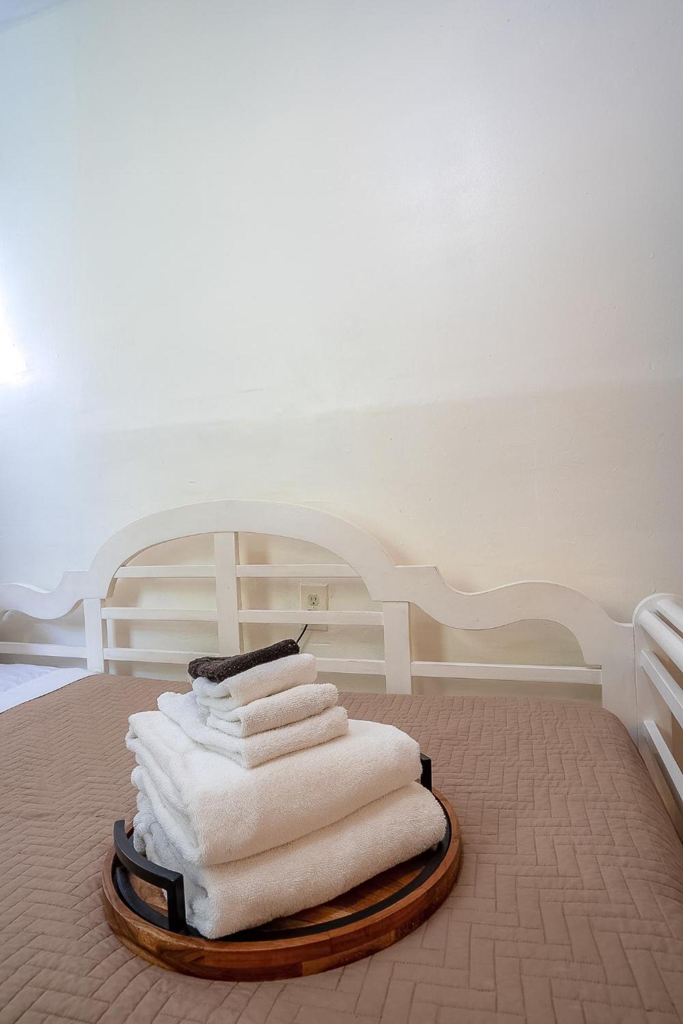 Private At Miami, Buena Vista With Parking Homestay