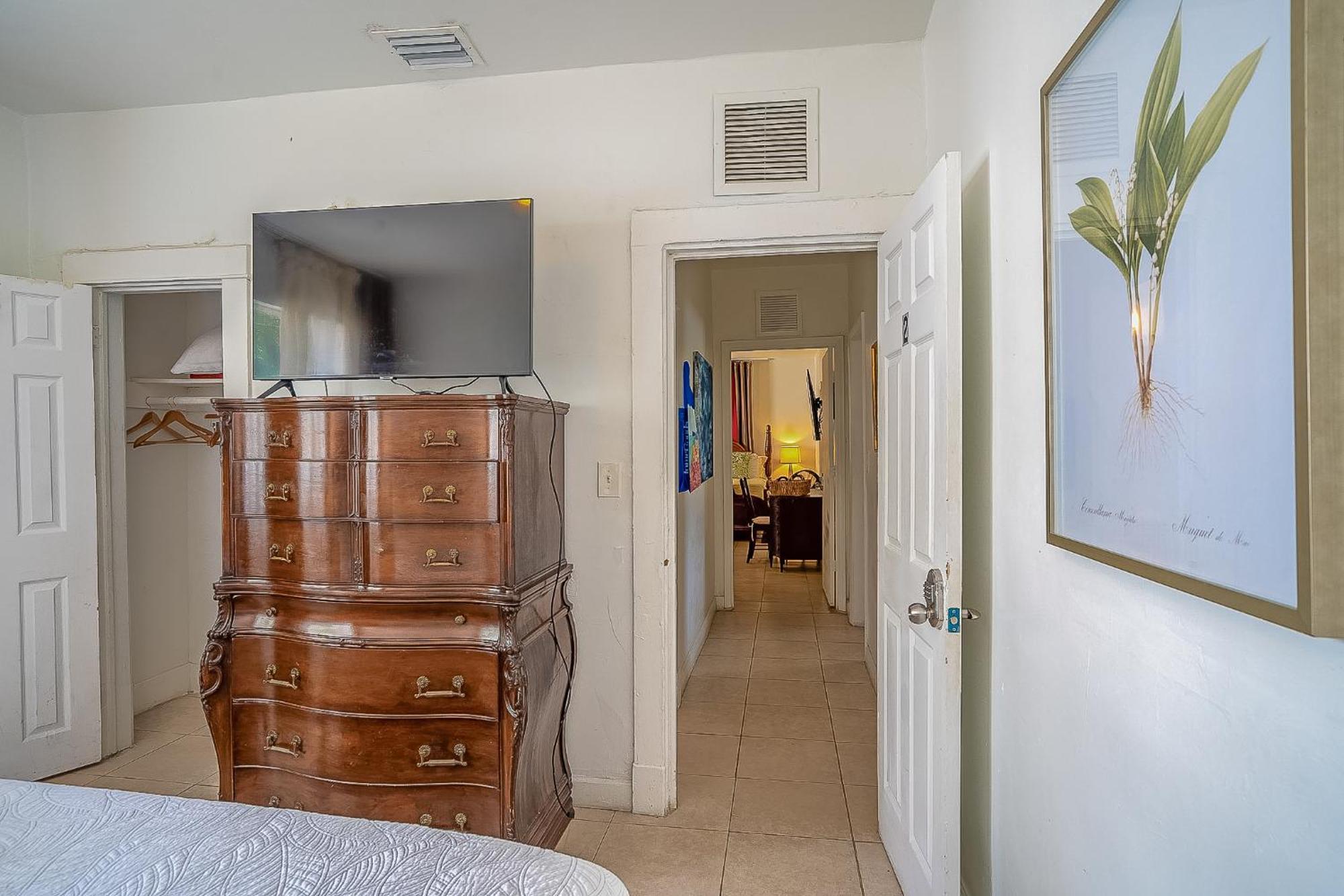 Private At Miami, Buena Vista With Parking Homestay *