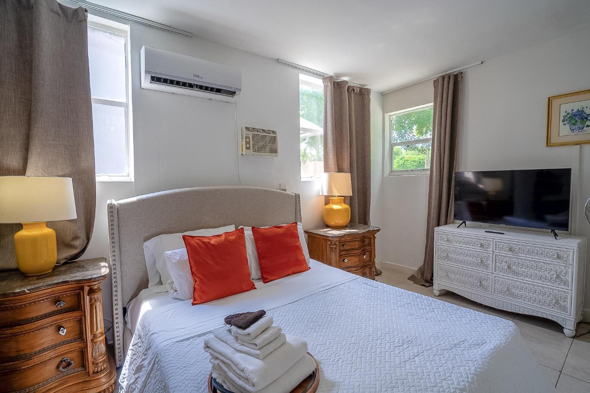 Private At Miami, Buena Vista With Parking * Miami