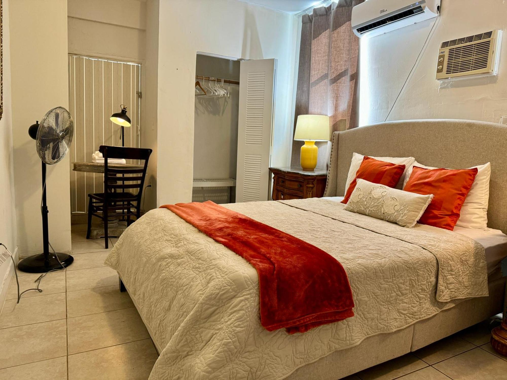Homestay Private At Miami, Buena Vista With Parking