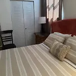 Private Rooms At Miami, Buena Vista With Parking